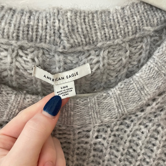 American eagle sweater; grey; Large; very cute - Picture 7 of 7